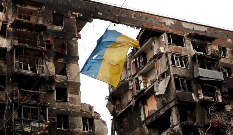 Російські окупанти нищили Маріуполь тисячами снарядів і бомб (фото з сайту https://mvs.gov.ua)